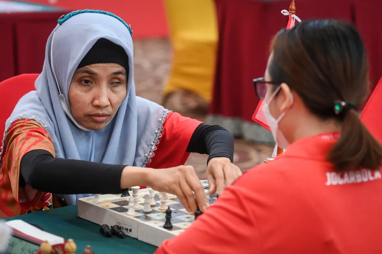 Indonesia Kerahkan 18...