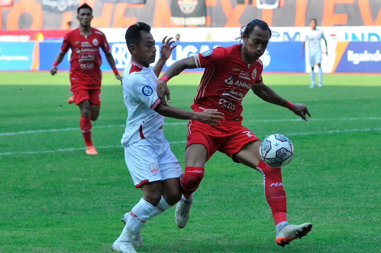 Macan Kemayoran Terkam...