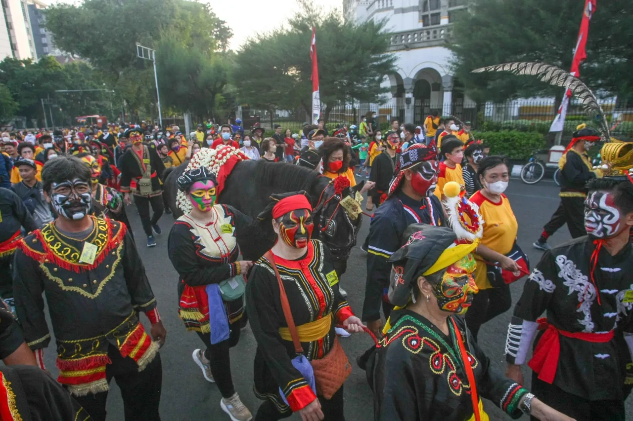 Potret Arak-arakan Budaya...