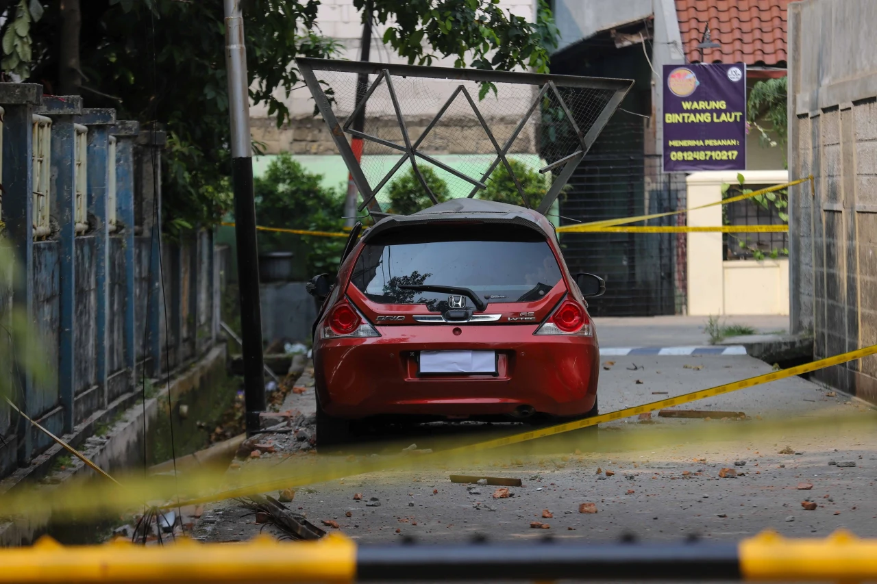 Garis Polisi Terpasang...