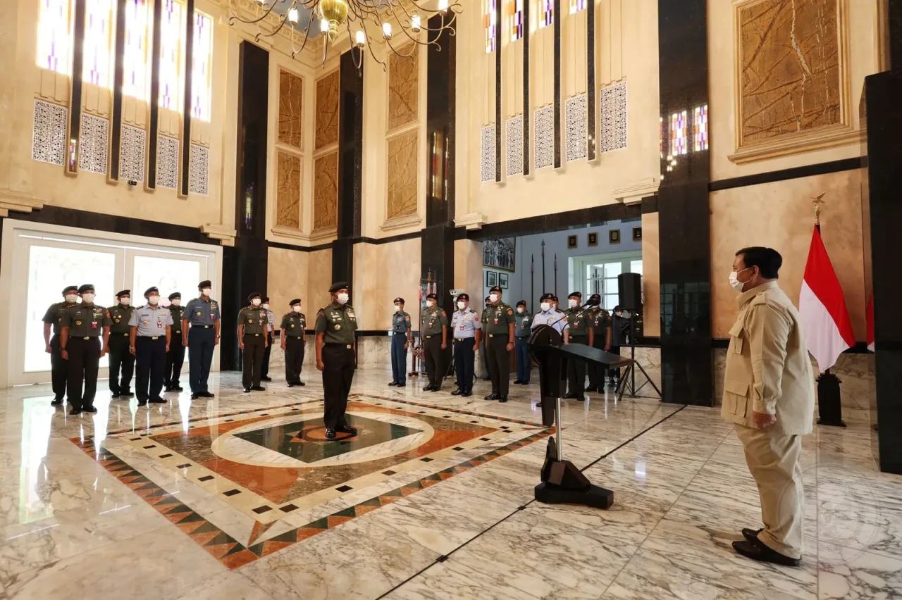 Prabowo Subianto Terima...