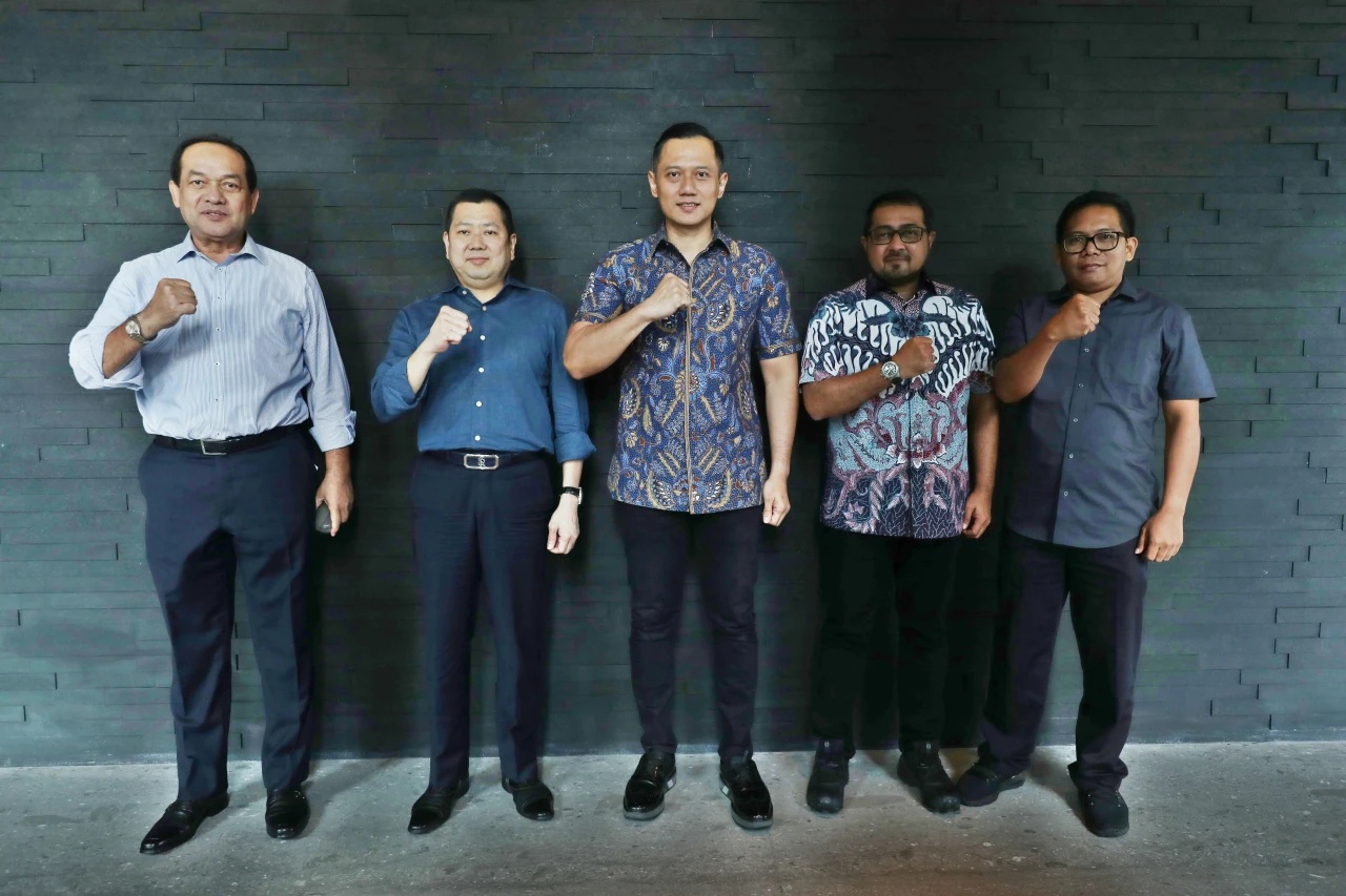 AHY Silaturahmi Bahas...