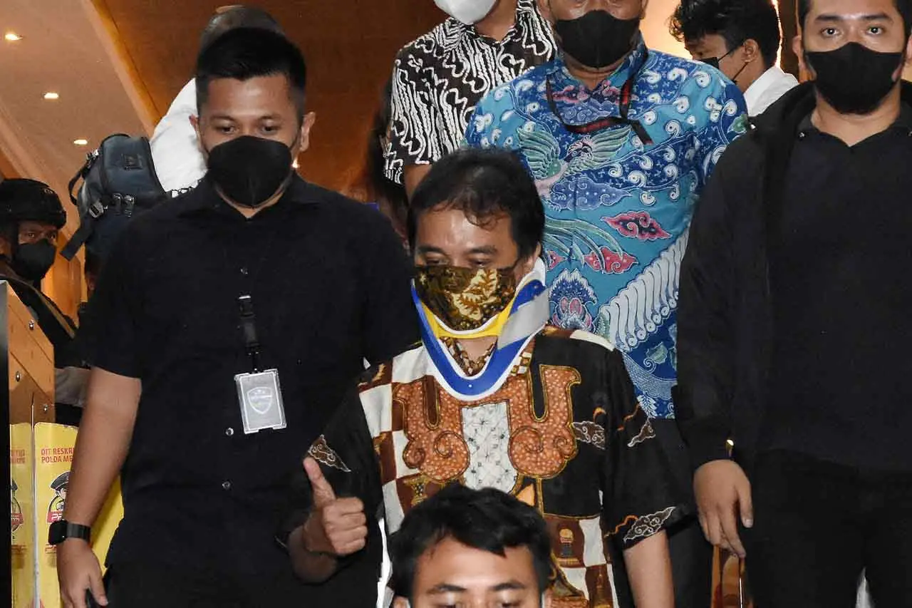 Acungkan Jempol dan...