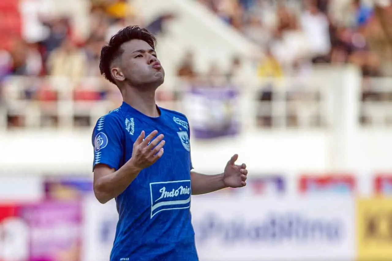 Menang 2-1, PSIS Semarang...