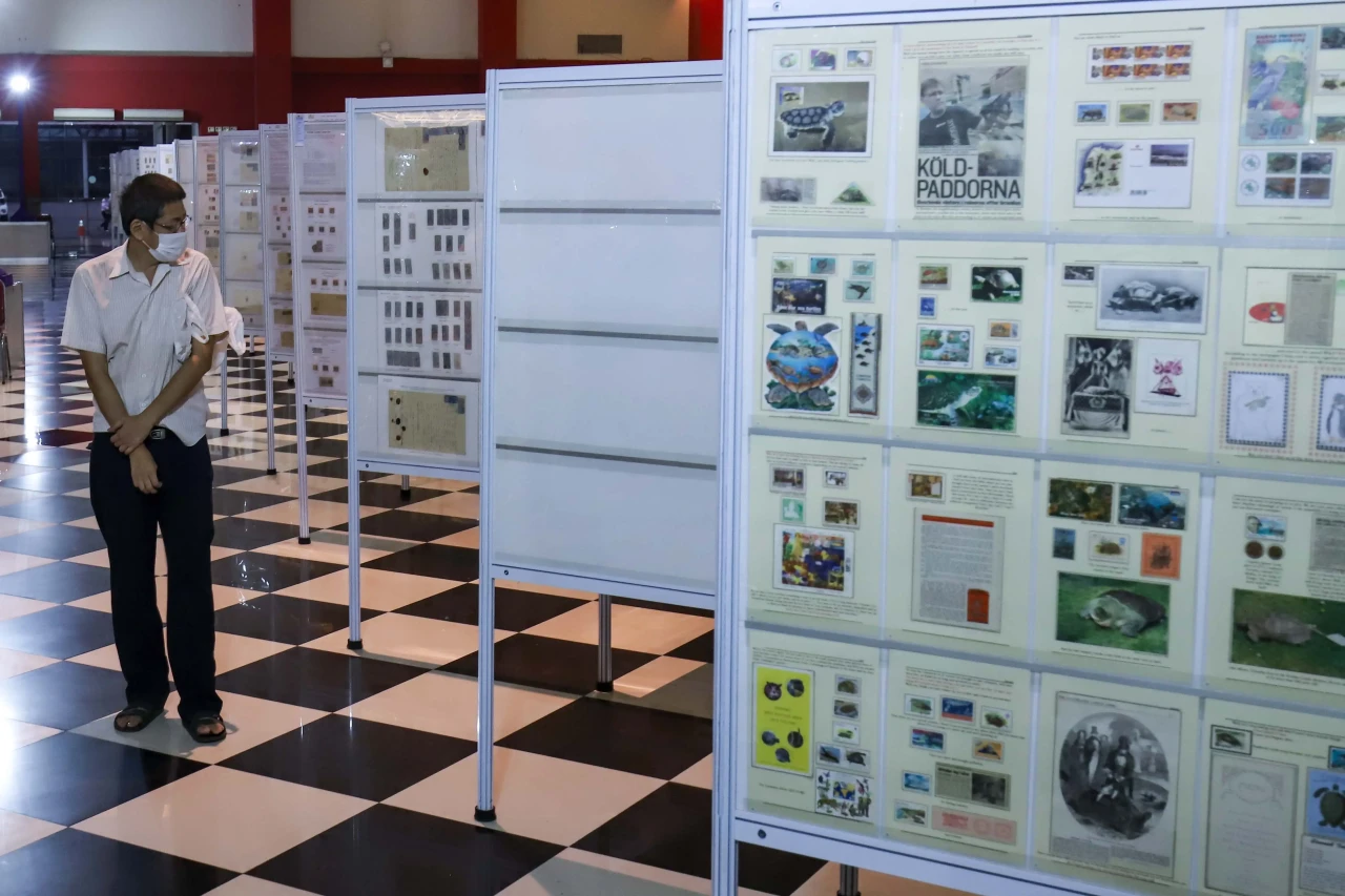Mengunjungi Pameran...