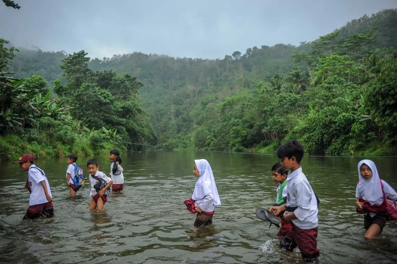 Potret Suram Pendidikan,...