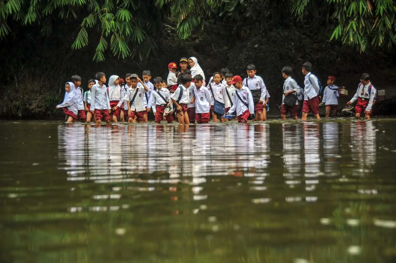 Potret Suram Pendidikan,...