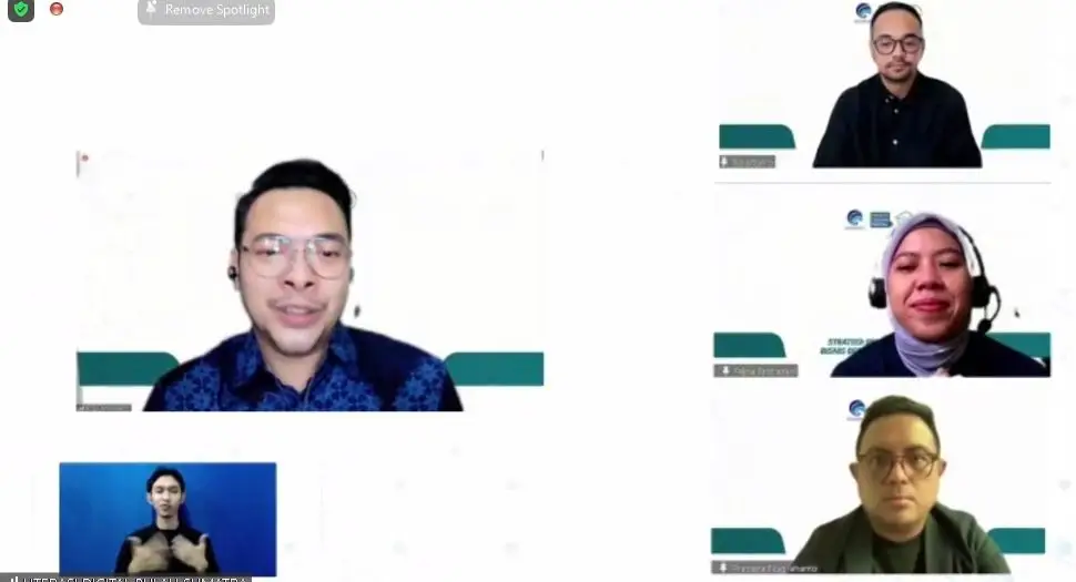 Kemenkominfo Gelar Webinar...