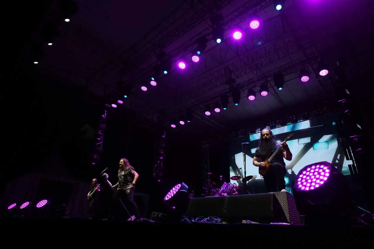 Konser Dream Theater...
