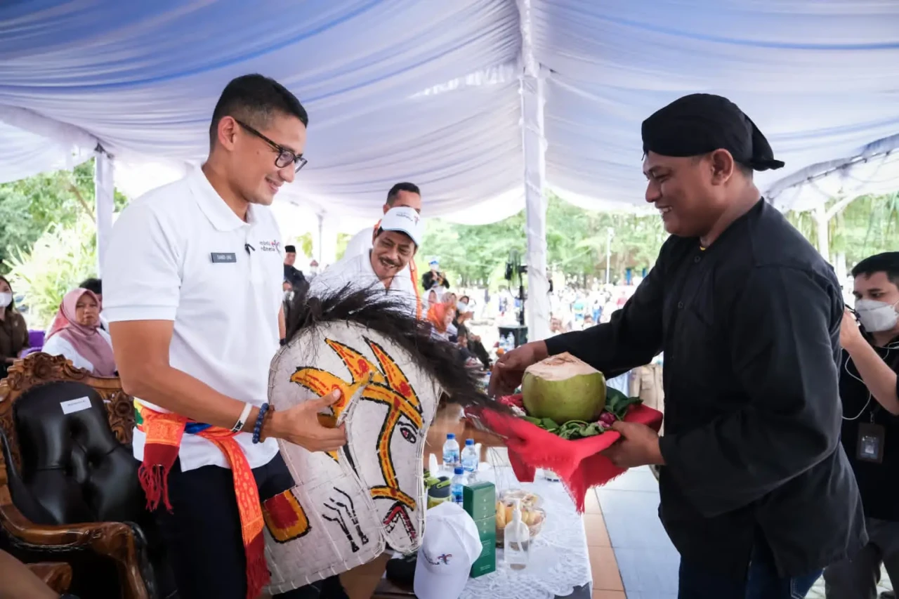 Bangkitkan Perekonomian...