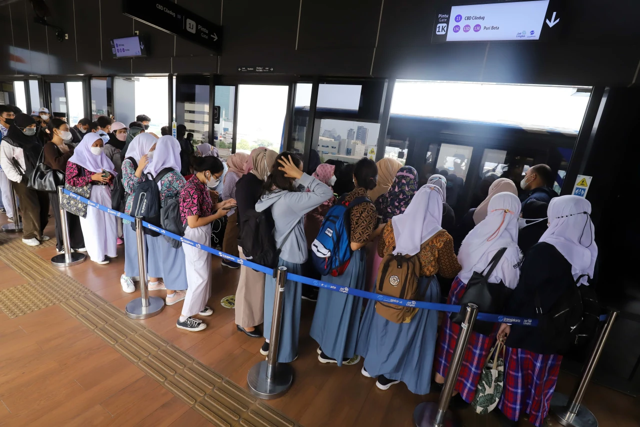 Tarif Integrasi Transjakarta...
