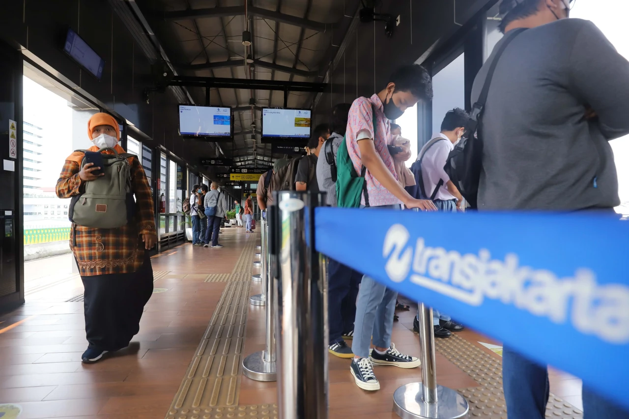 Tarif Integrasi Transjakarta...