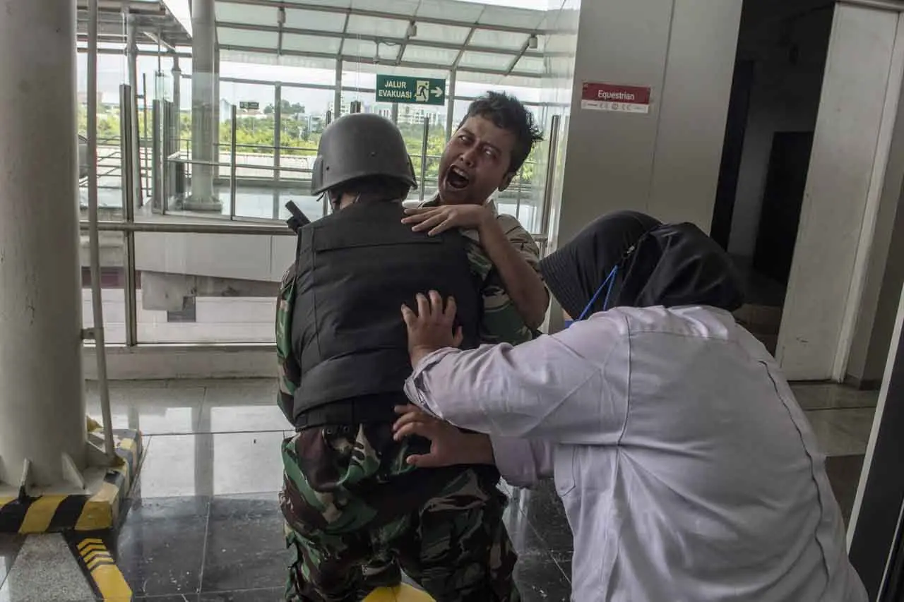 Teror Zombie di LRT...
