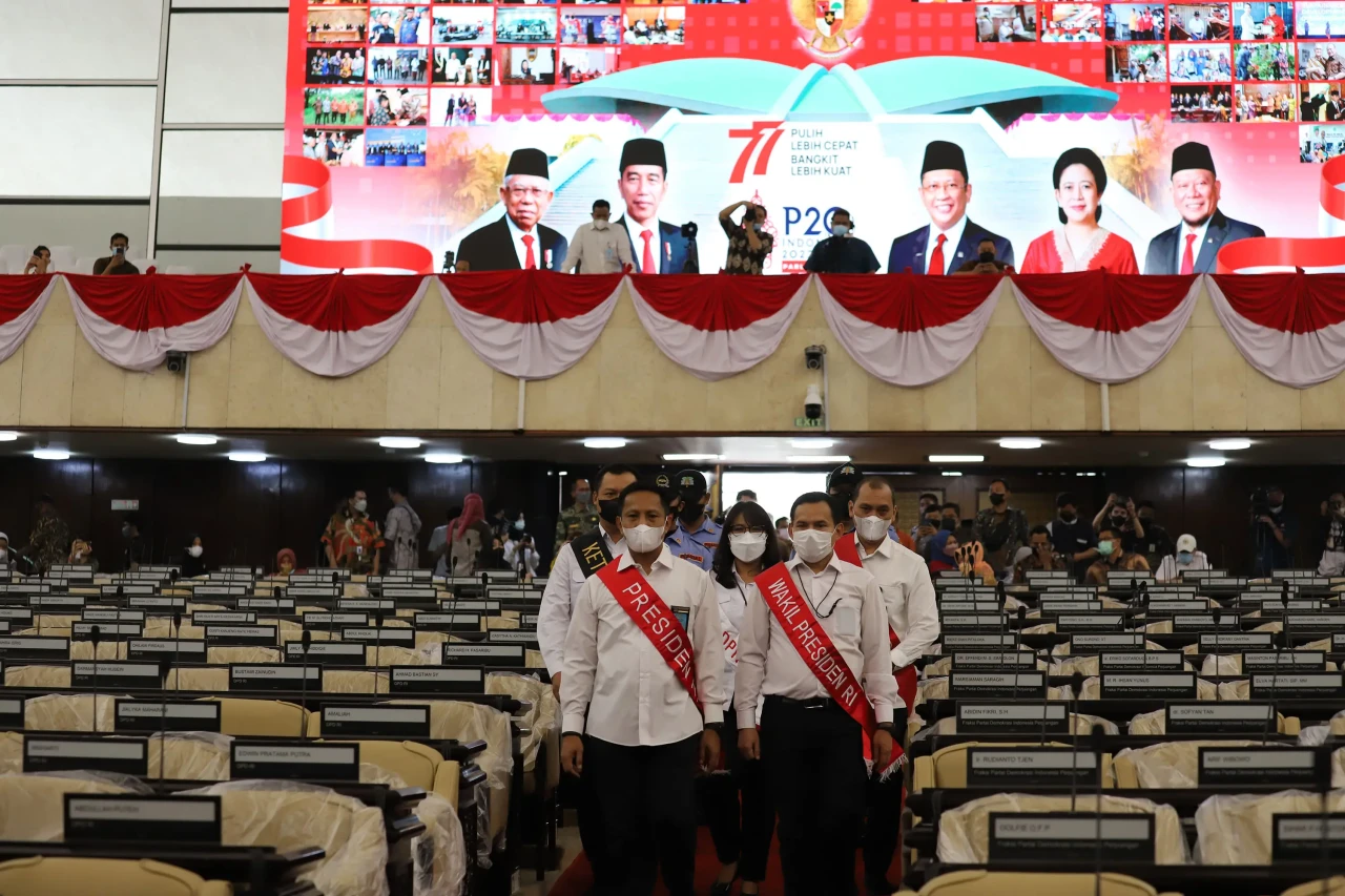 Gladi Pidato Presiden...