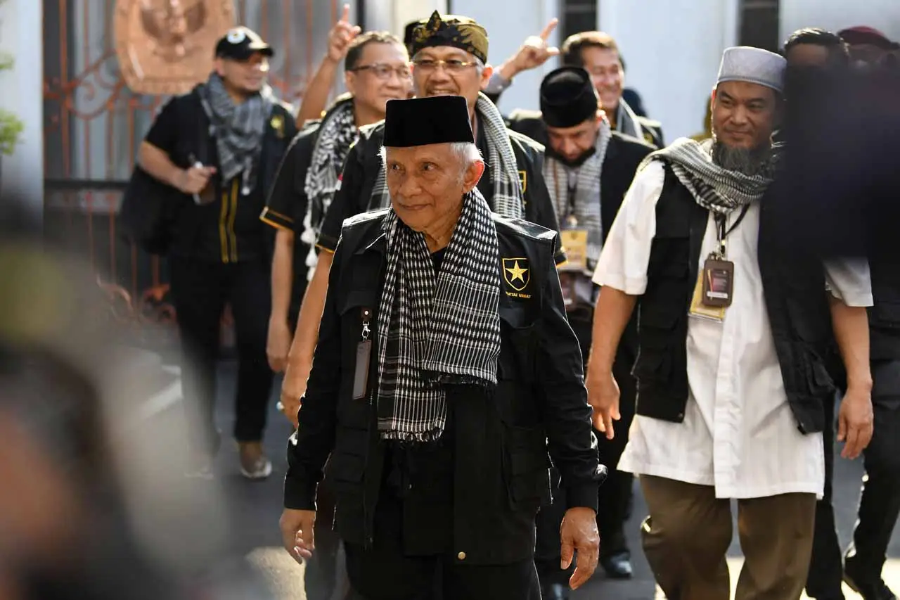 Partai Ummat Daftar...