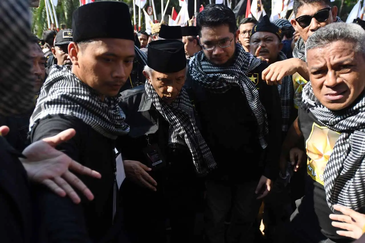 Partai Ummat Daftar...