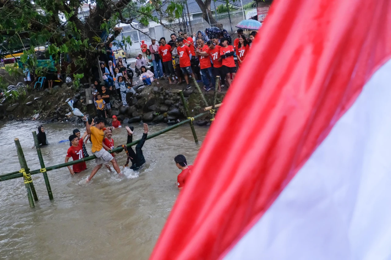 Serunya Lomba Pukul...