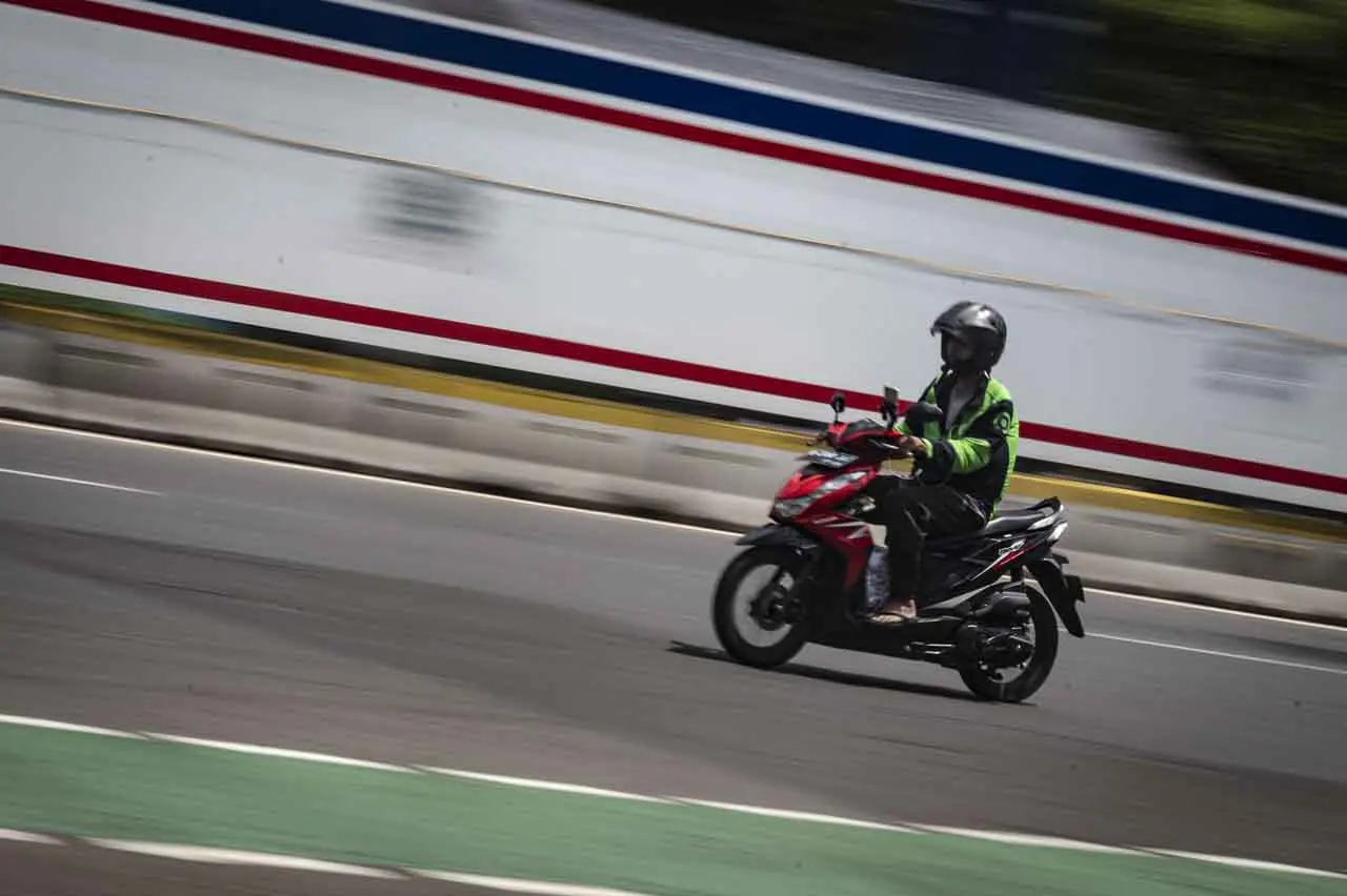 Kenaikan Tarif Ojek...