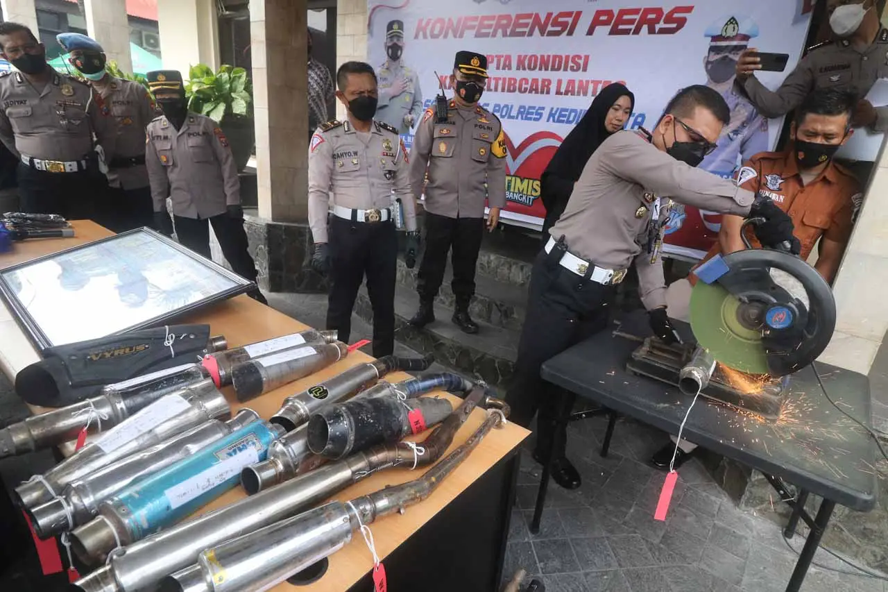 Penertiban Sepeda Motor...