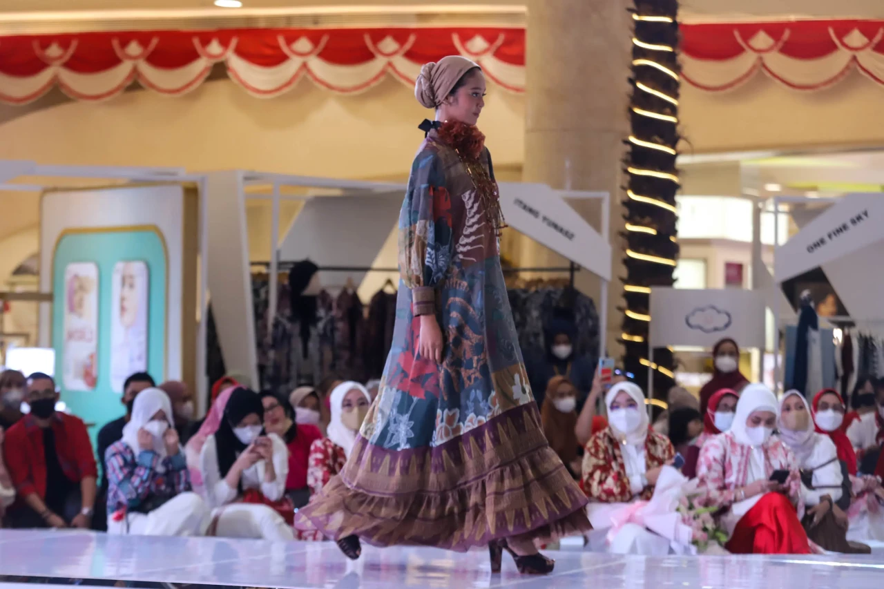 Indonesia Beauty Fashion...