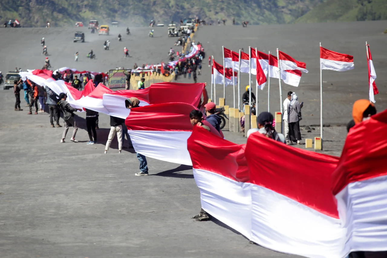 Peringatan HUT ke-77...