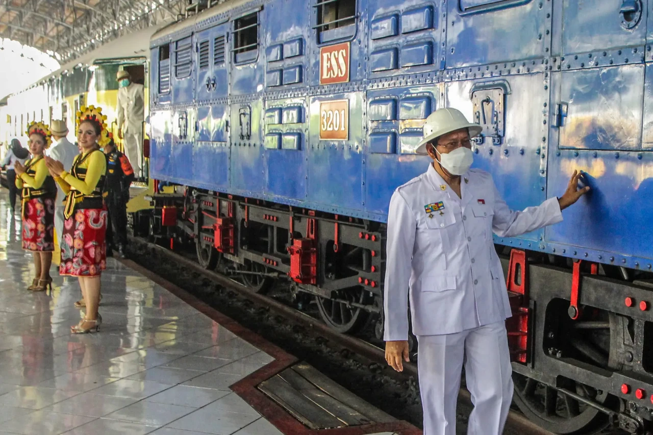 Kereta Bersejarah Djoko...