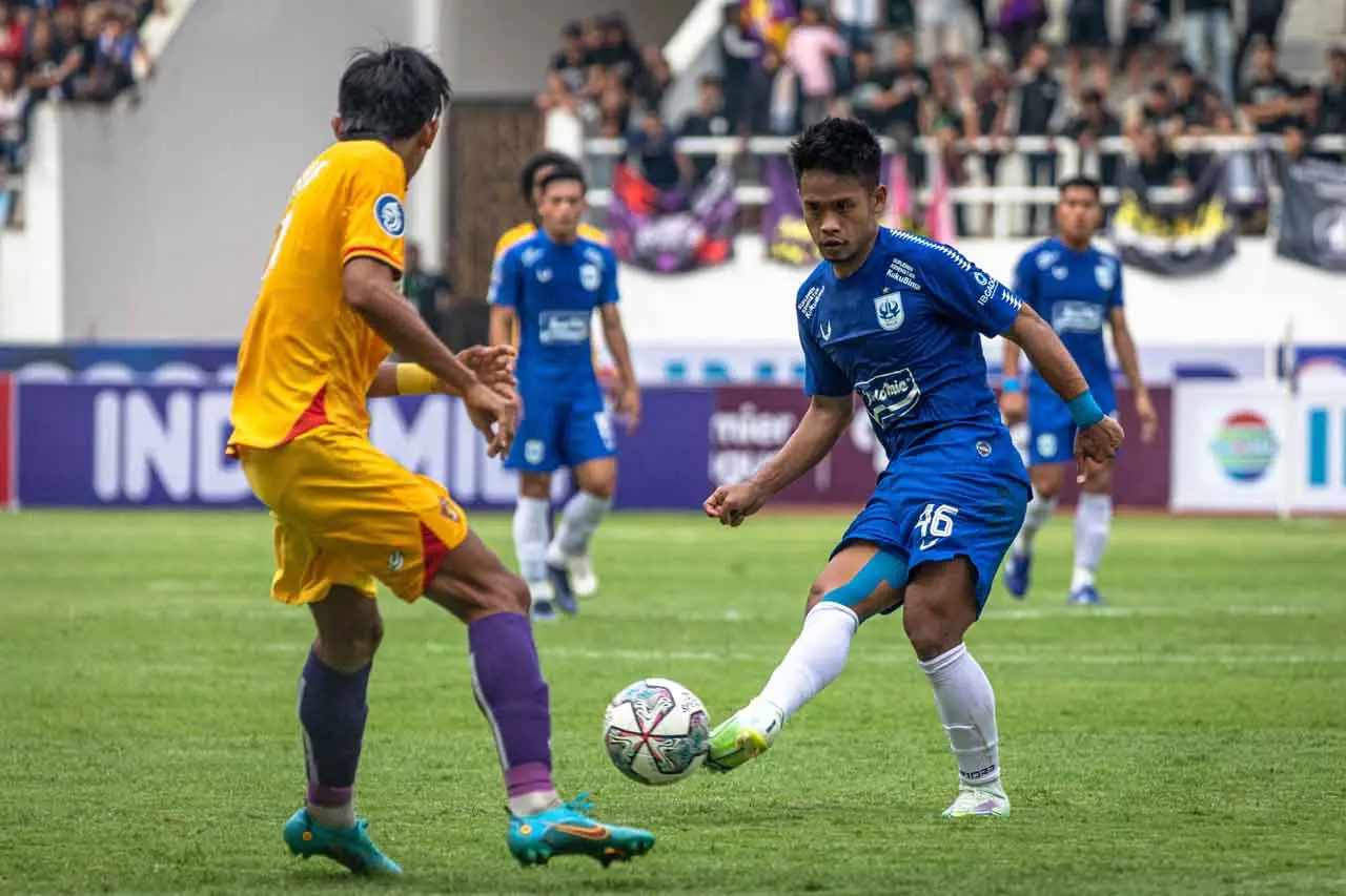 BRI Liga 1 : PSIS Semarang...