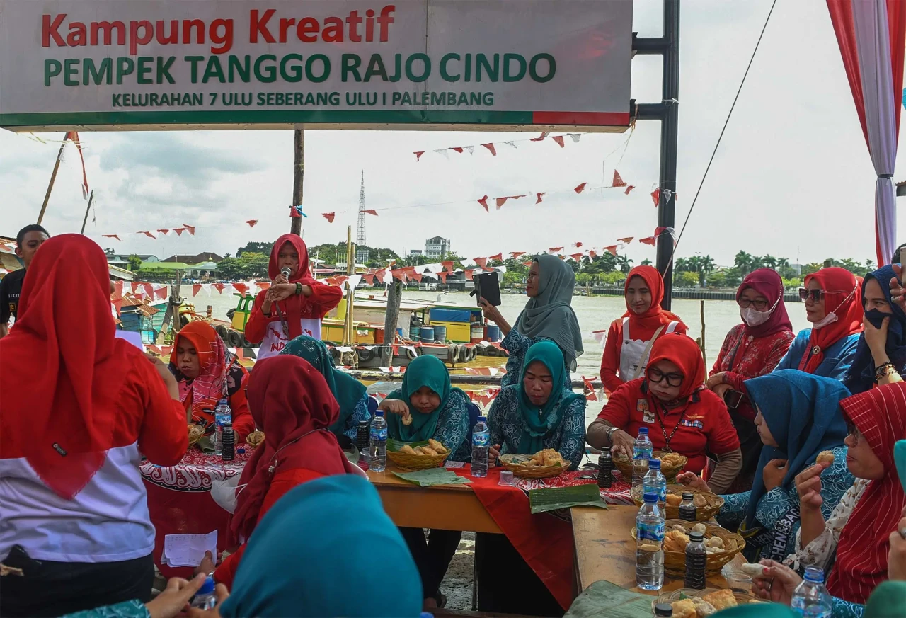Lomba Adu Kuat Makan...