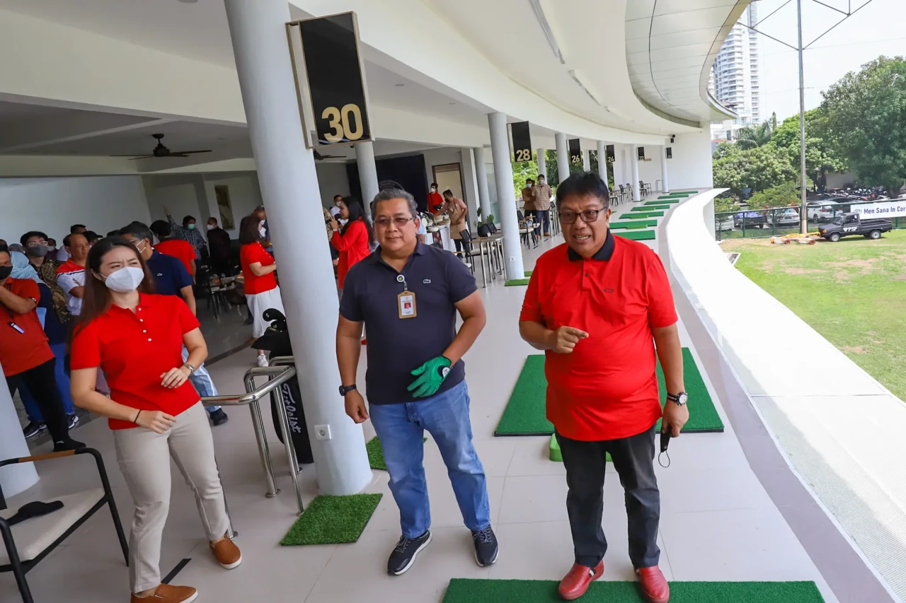 Peresmian Driving Range...