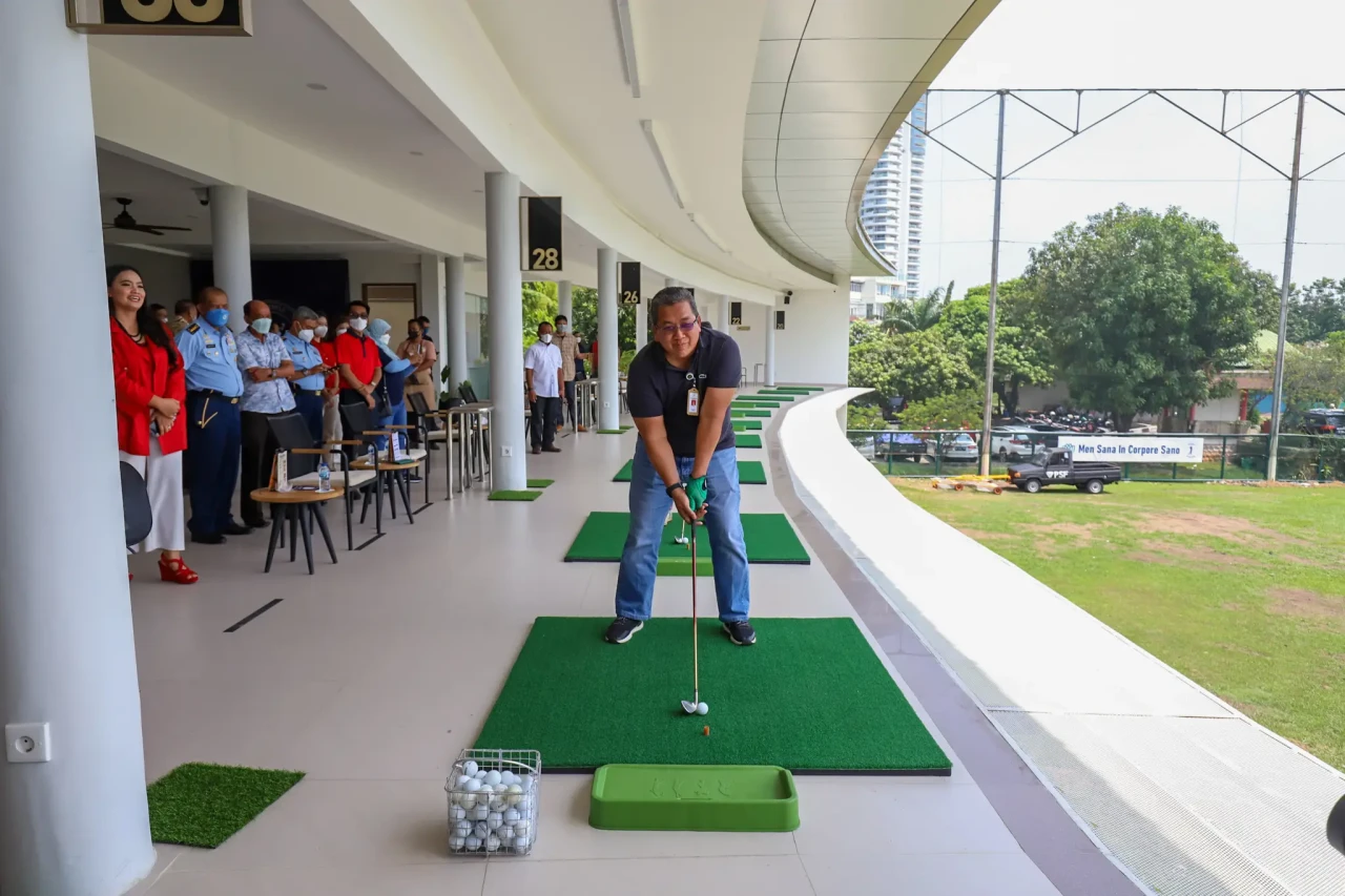 Peresmian Driving Range...
