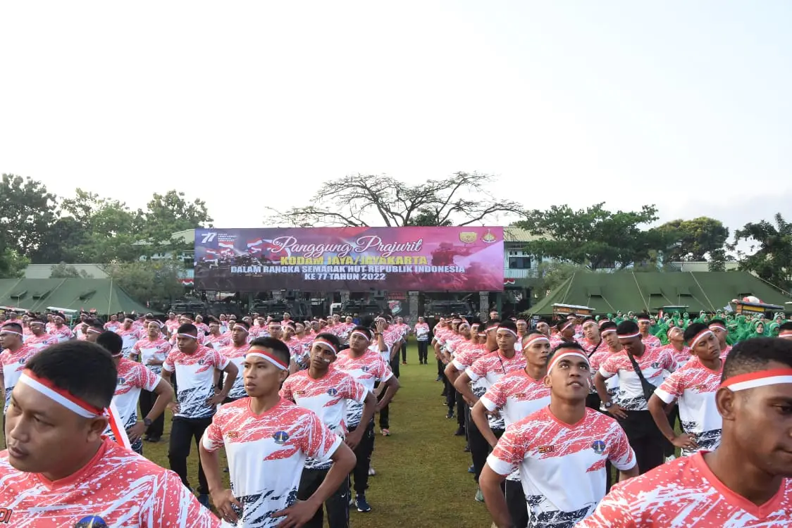 Keeriahan Panggung Prajurit...