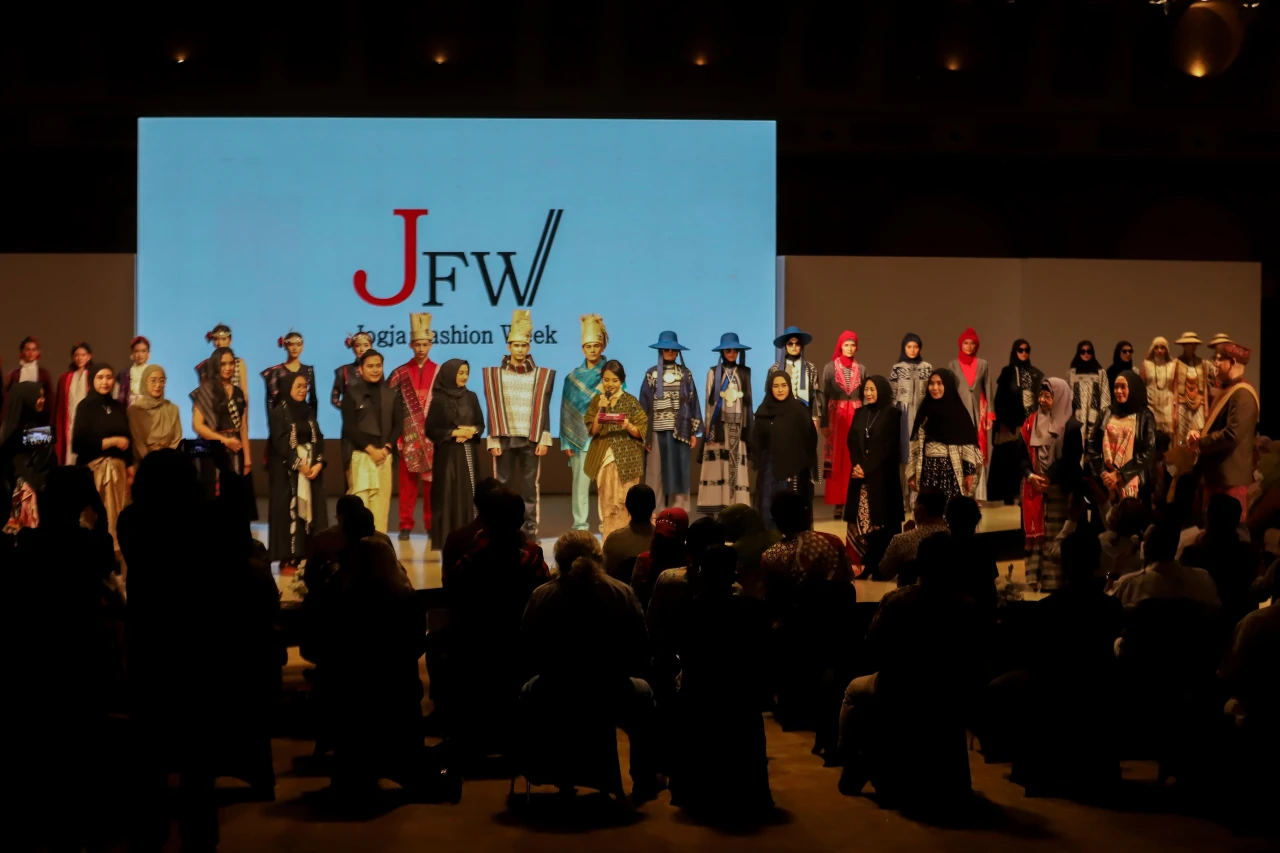 Jogja Fashion Week 2022...