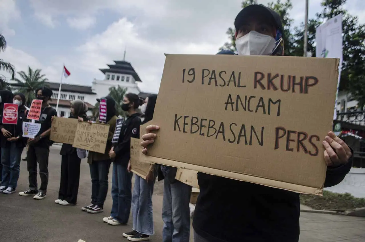 Unjuk Rasa Membela Kebebasan...