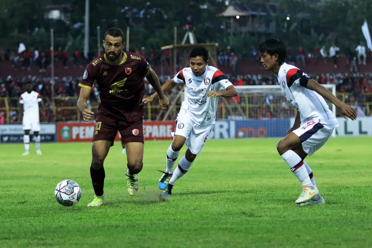 PSM Makassar Bungkam...