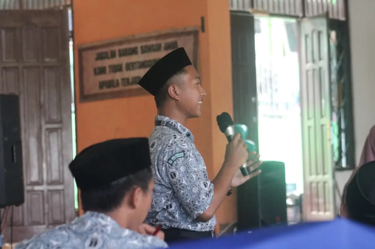 Antusiasme Ratusan Santri...