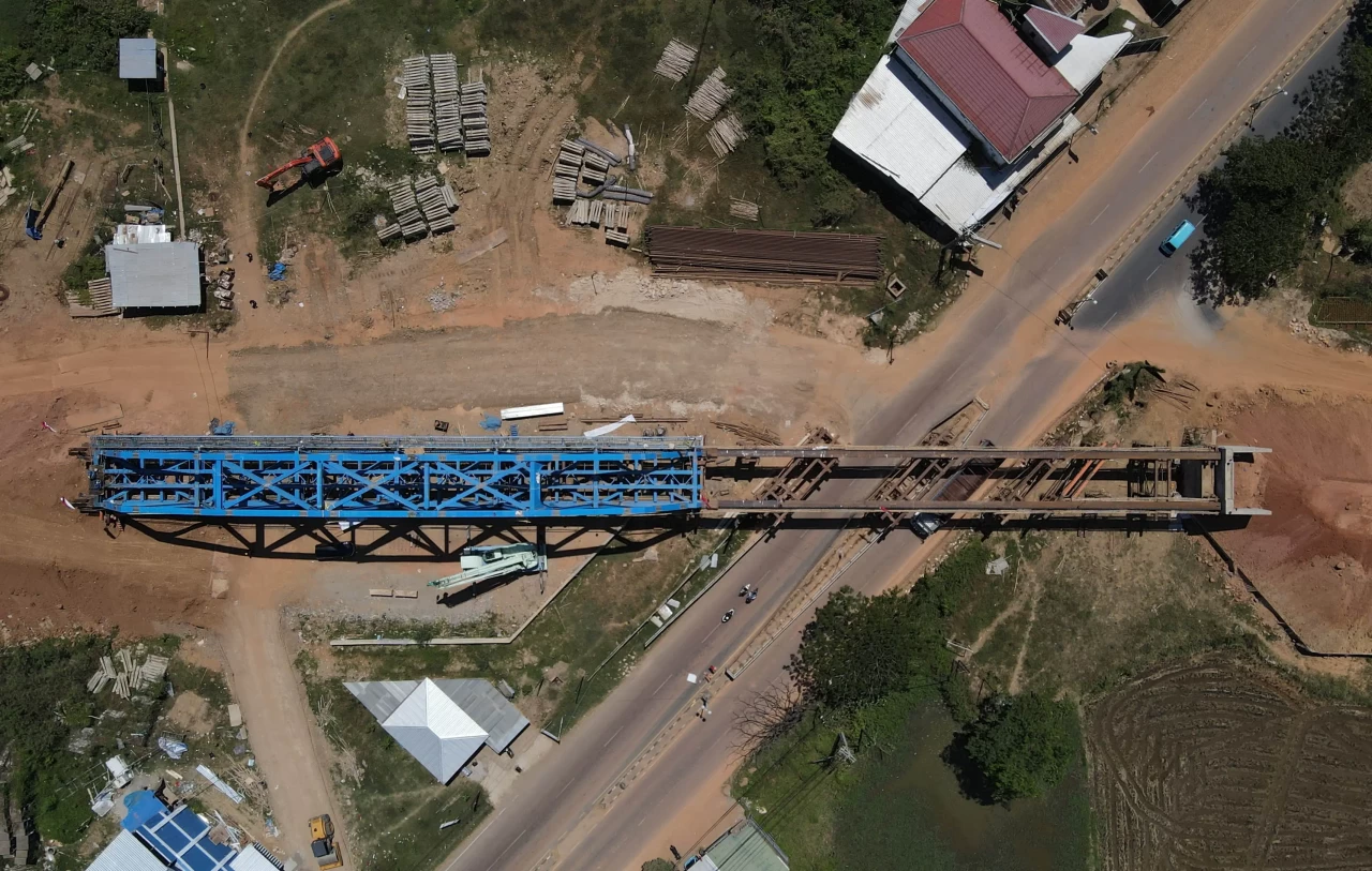 Pergeseran Jembatan...