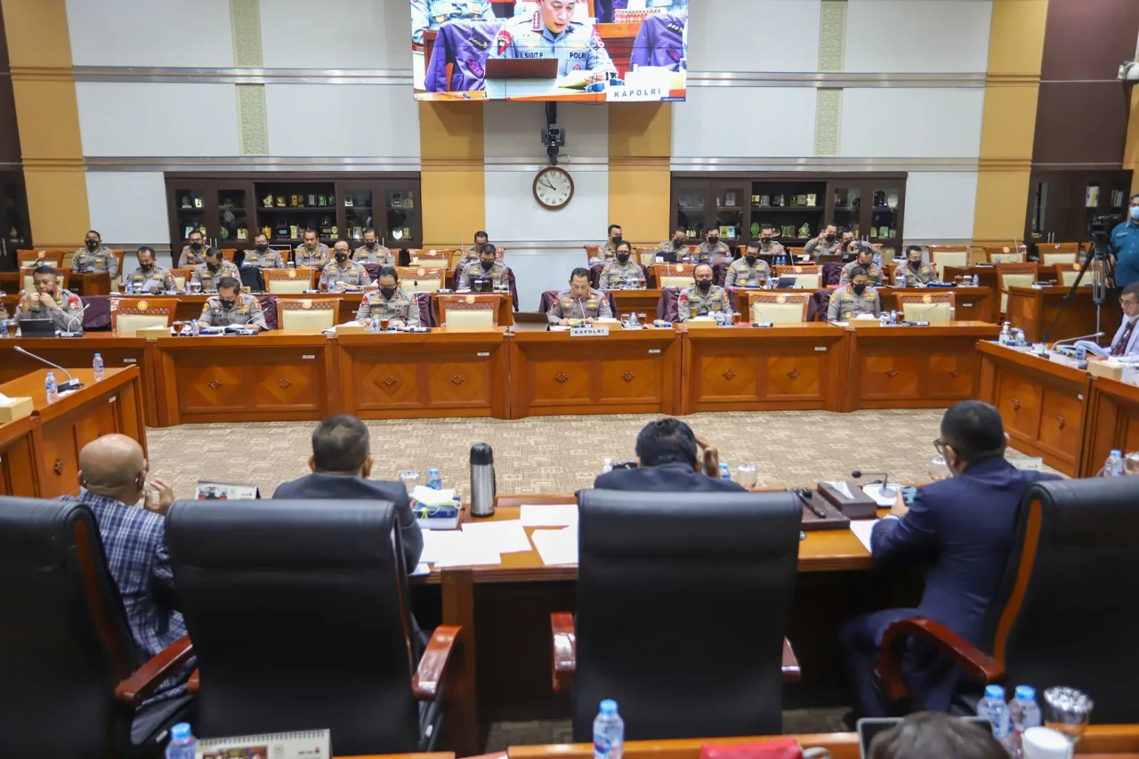 Rapat Dengar Pendapat...