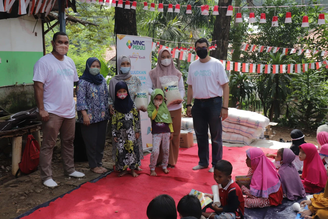 MNC Peduli Bantu Sekolah...