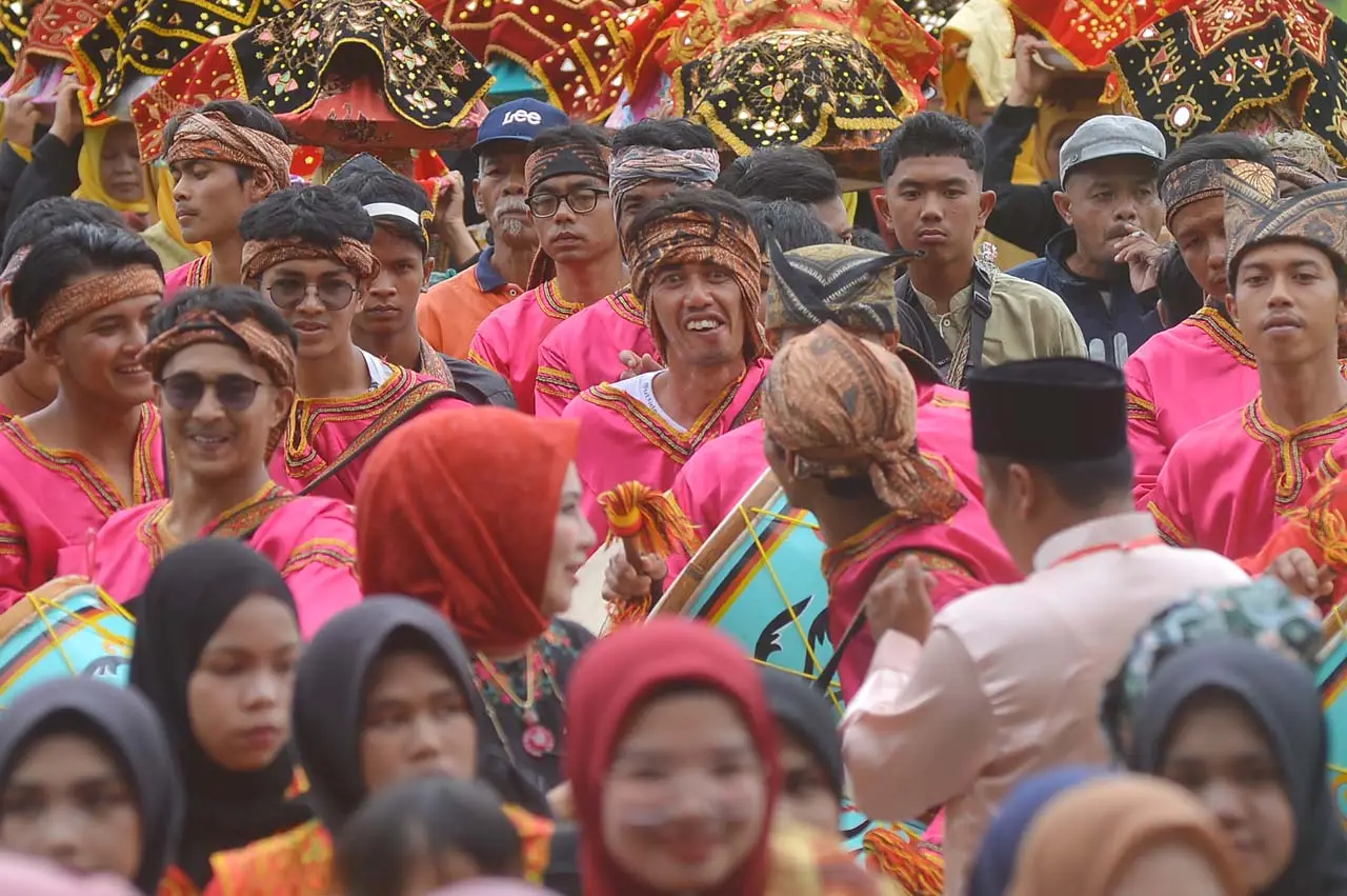 Parade 1.000 Songket...
