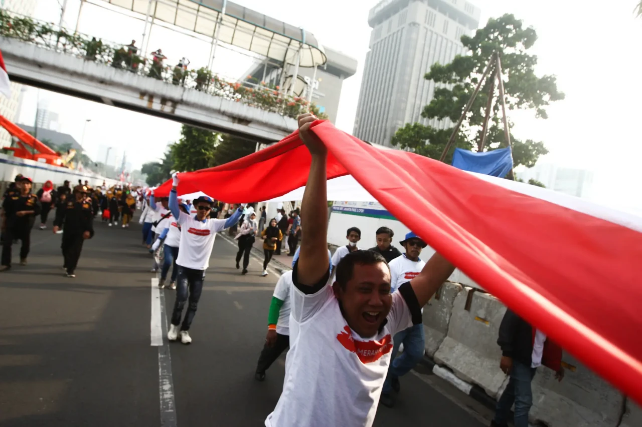 Kirab Bendera Merah...
