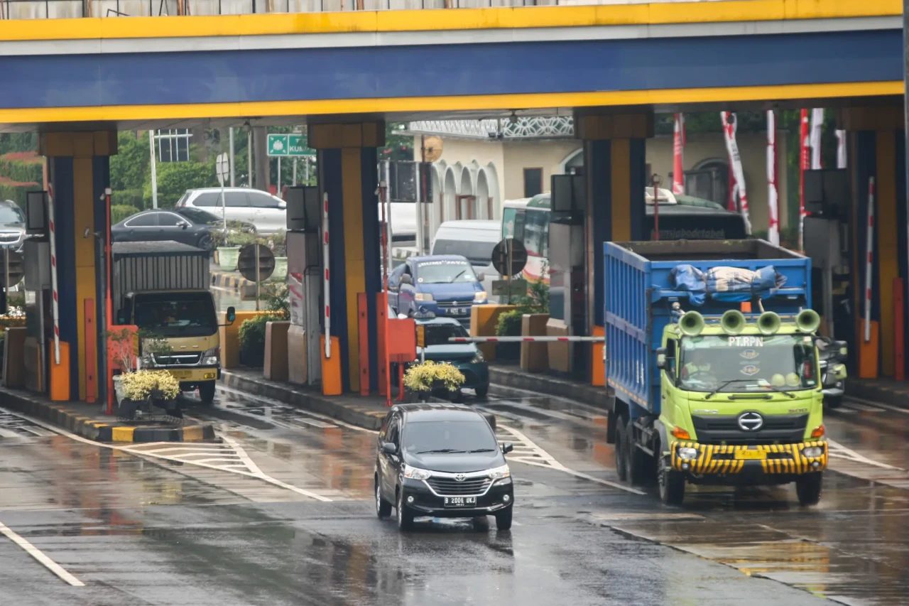 Siap-Siap, Bayar Tol...