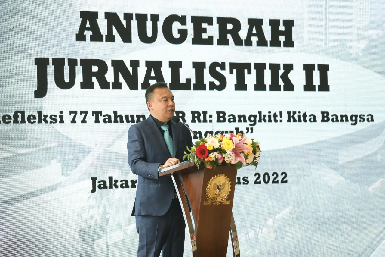 Wakil Ketua DPR RI Sufni...
