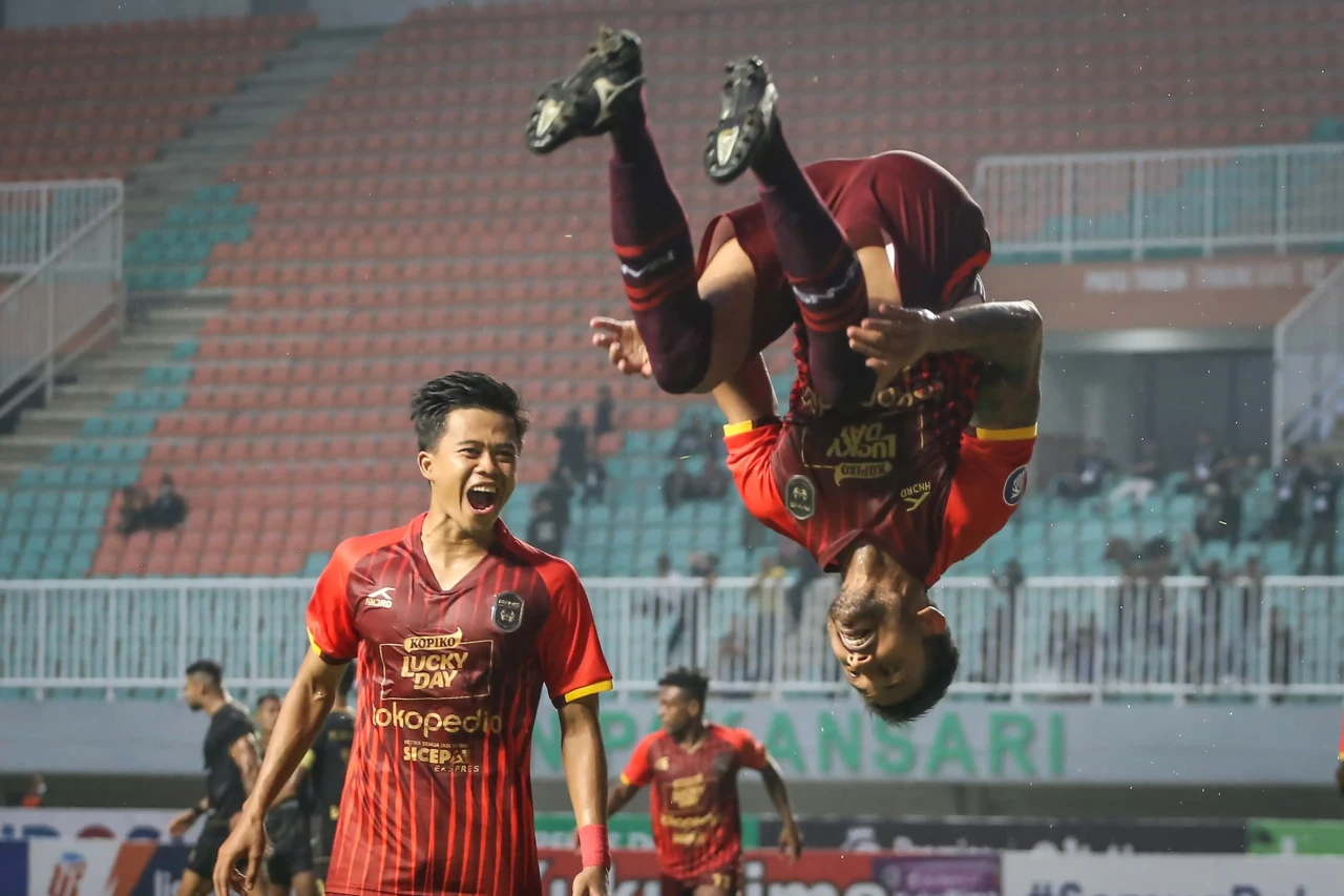 Rans Nusantara FC Sikat...