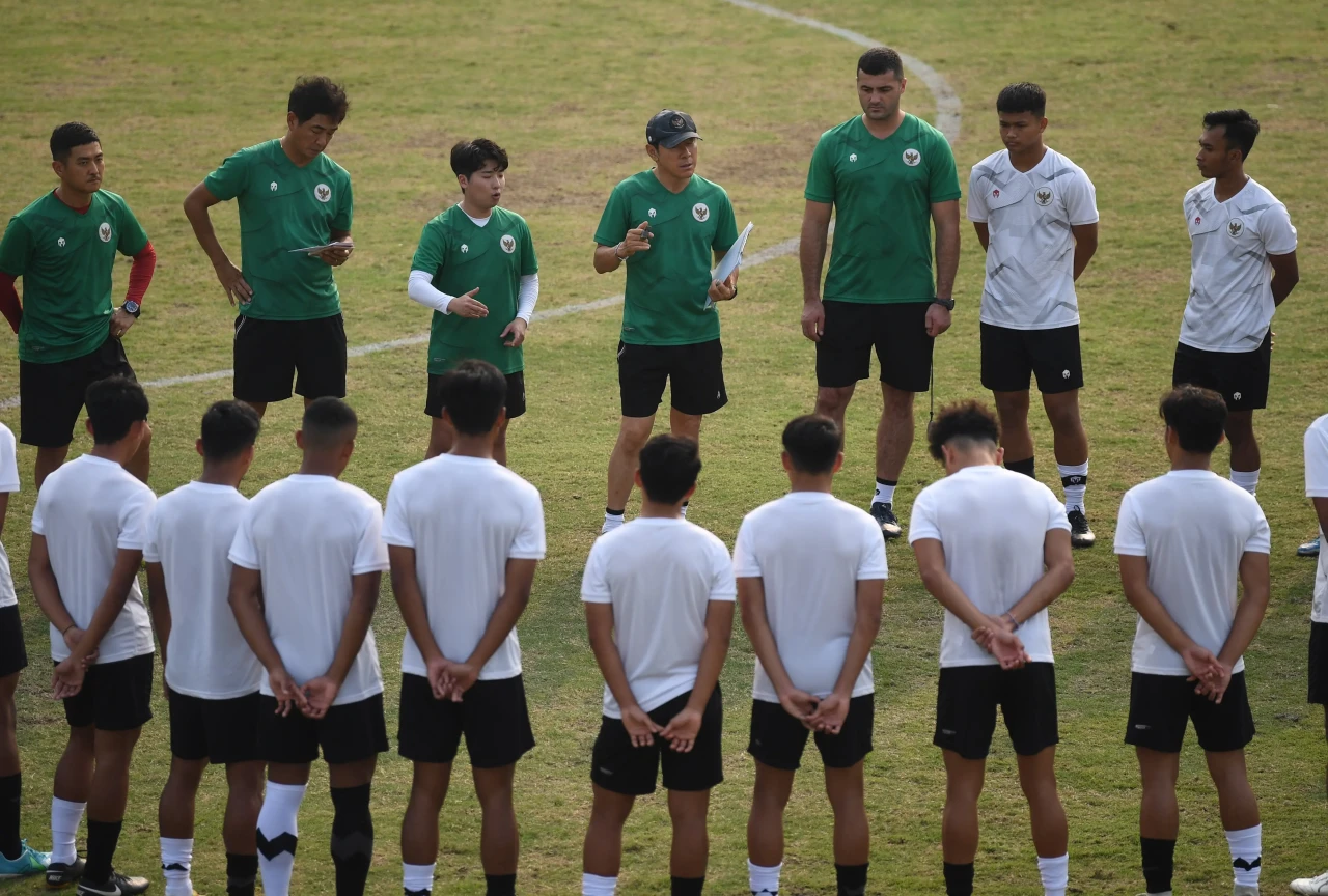 Mengintip Persiapan...