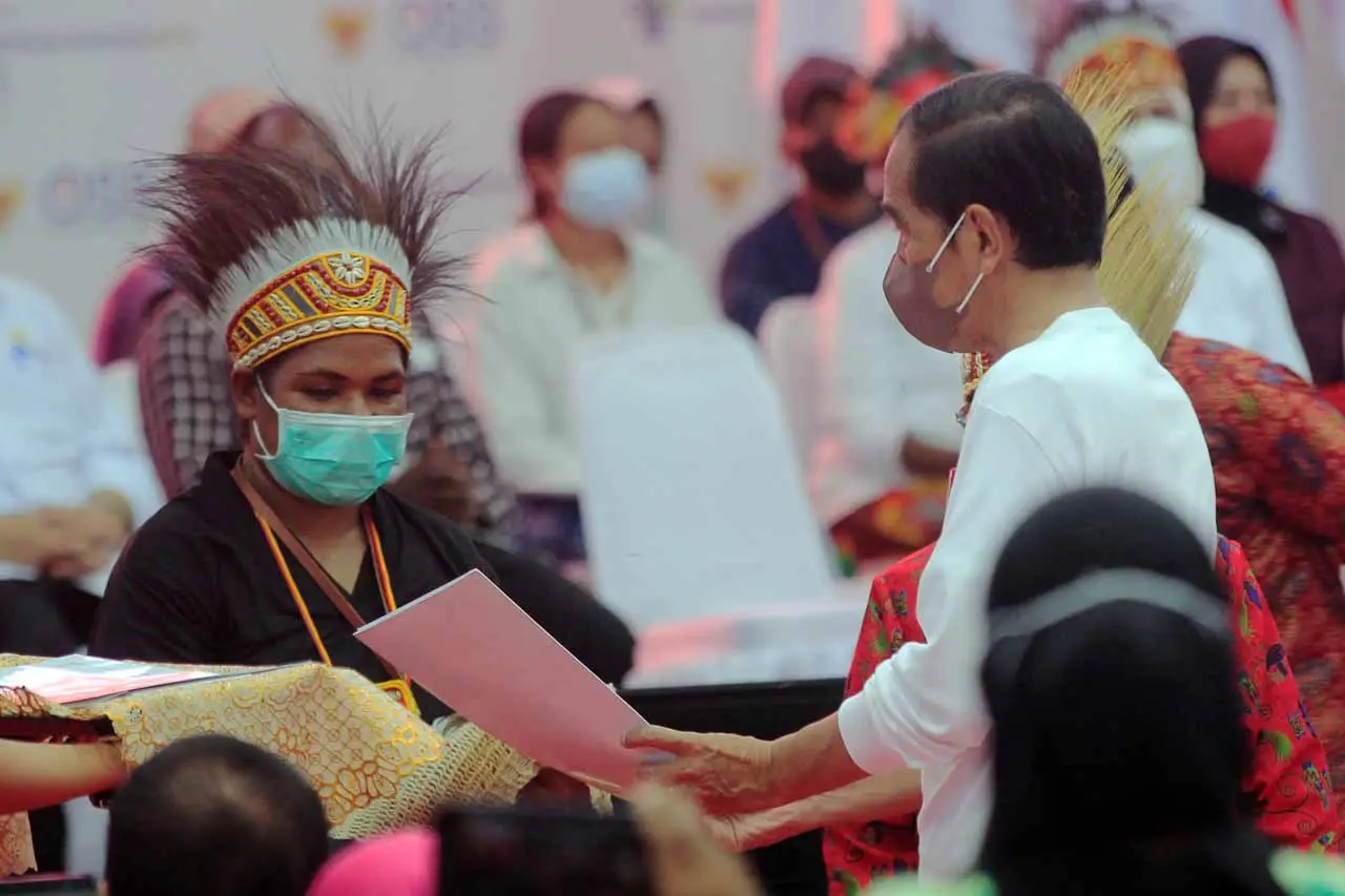 Presiden Bagikan 2.700...