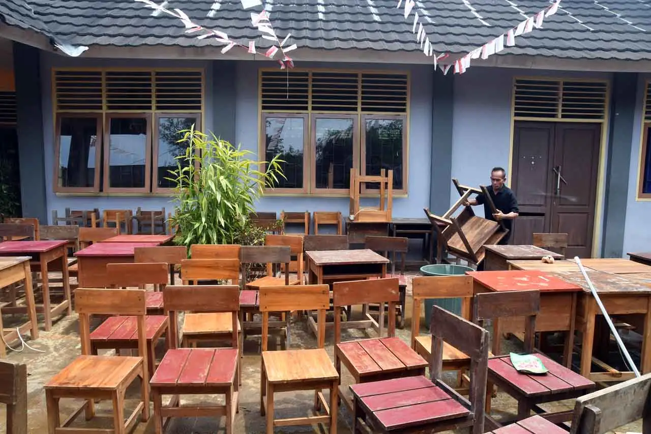 Sekolah Terdampak Banjir...