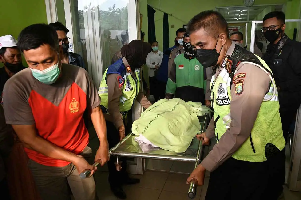 Penyerahan Jenazah Korban...