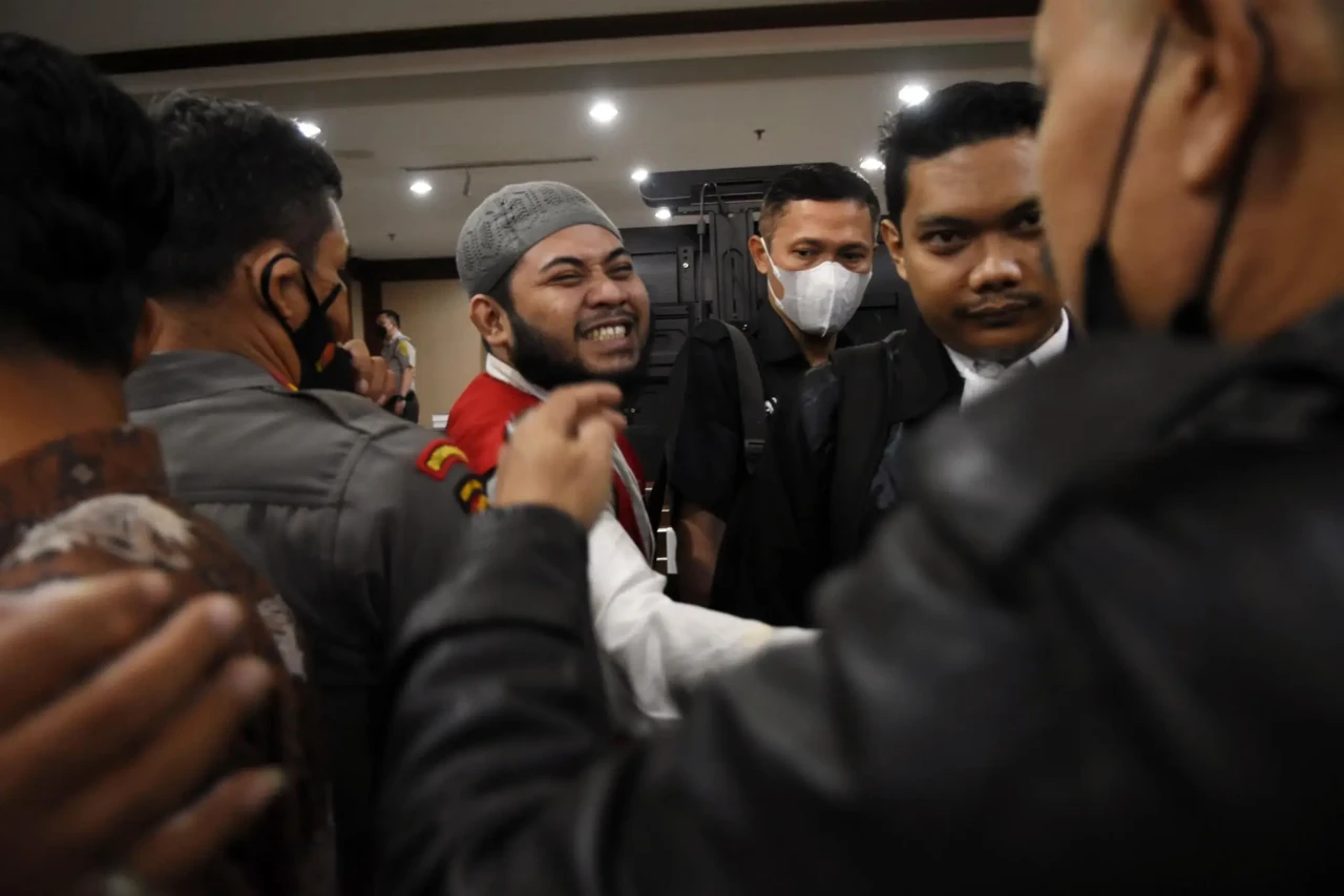 6 Pelaku Kasus Pemukulan...