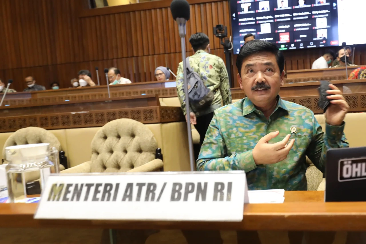 Raker Komisi II dengan...