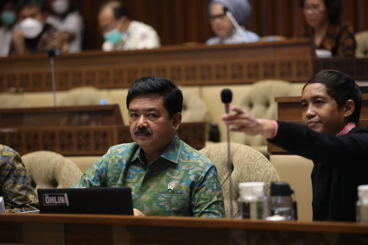 Raker Komisi II dengan...
